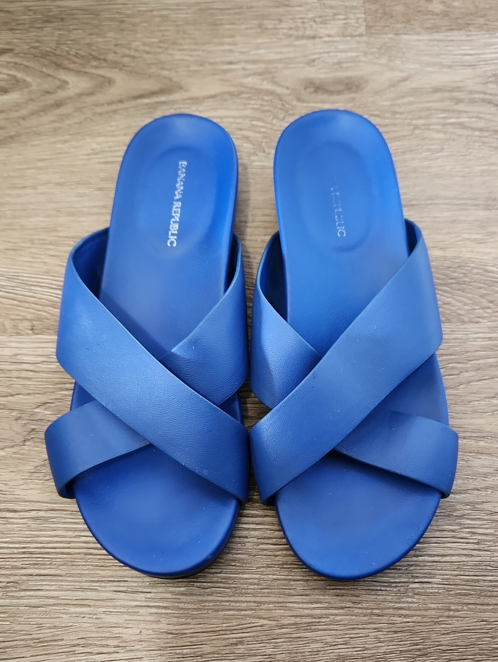 Banana Republic Blue Crisscross Slide Sandals - Women's size 6M